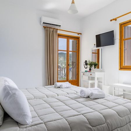 White Lily Aparthotel Szkópelosz Kültér fotó